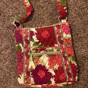 Vera Bradley Hipster in Hello Daliah